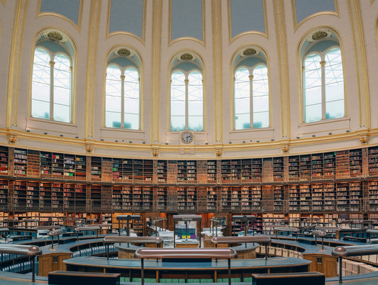 Mario Arroyave "Reading Room British Museum" serie de 3, 2025